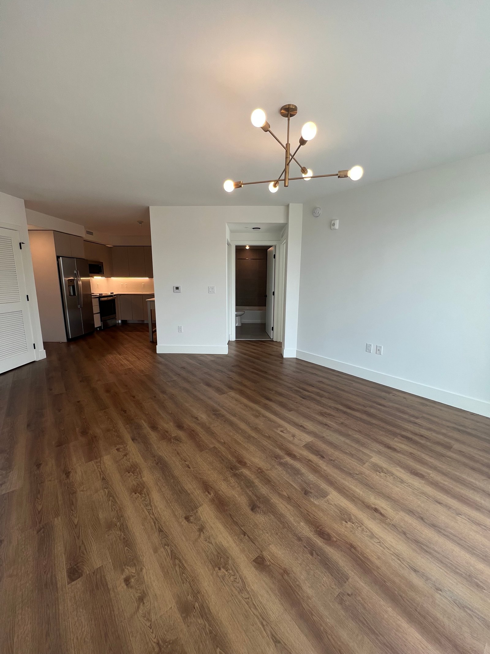 B3 Living and Kitchen